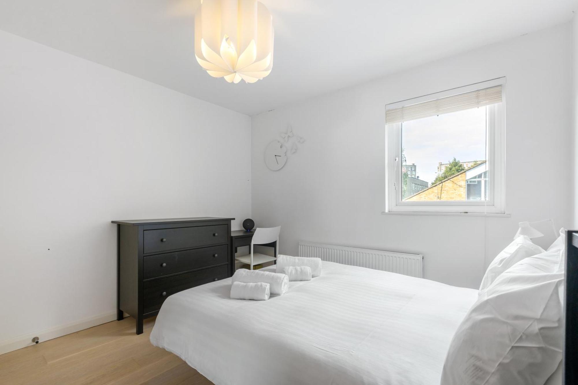 Ferienhaus 4 Bed 2 Bath - Modern Flat Right On Columbia Road! *