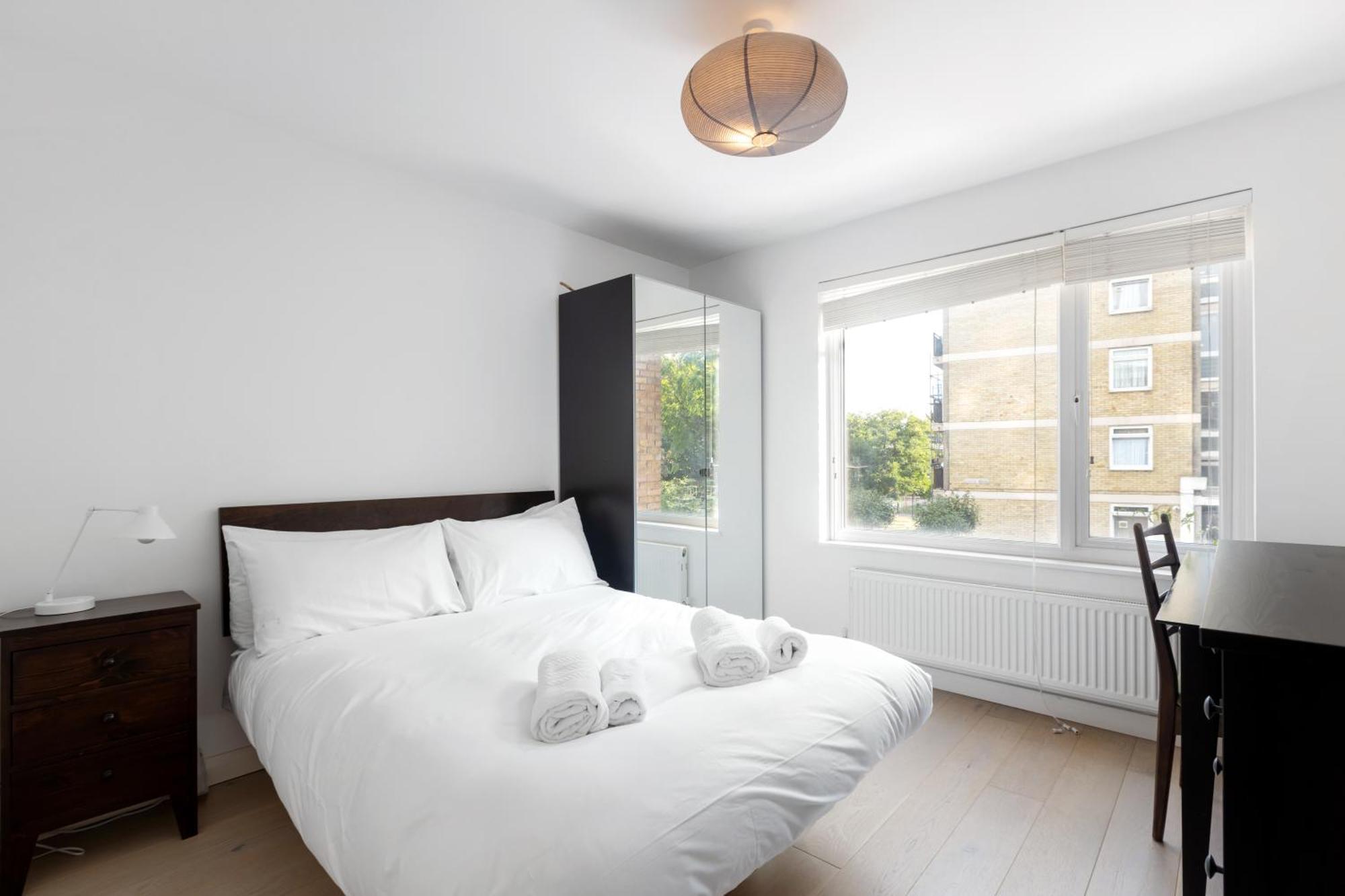 4 Bed 2 Bath - Modern Flat Right On Columbia Road! Ferienhaus London